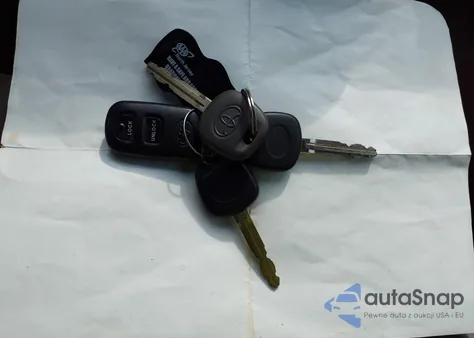 2001 Toyota Camry Xle V6 z USA, uszkodzony, nr VIN 4T1BF28K61U123302